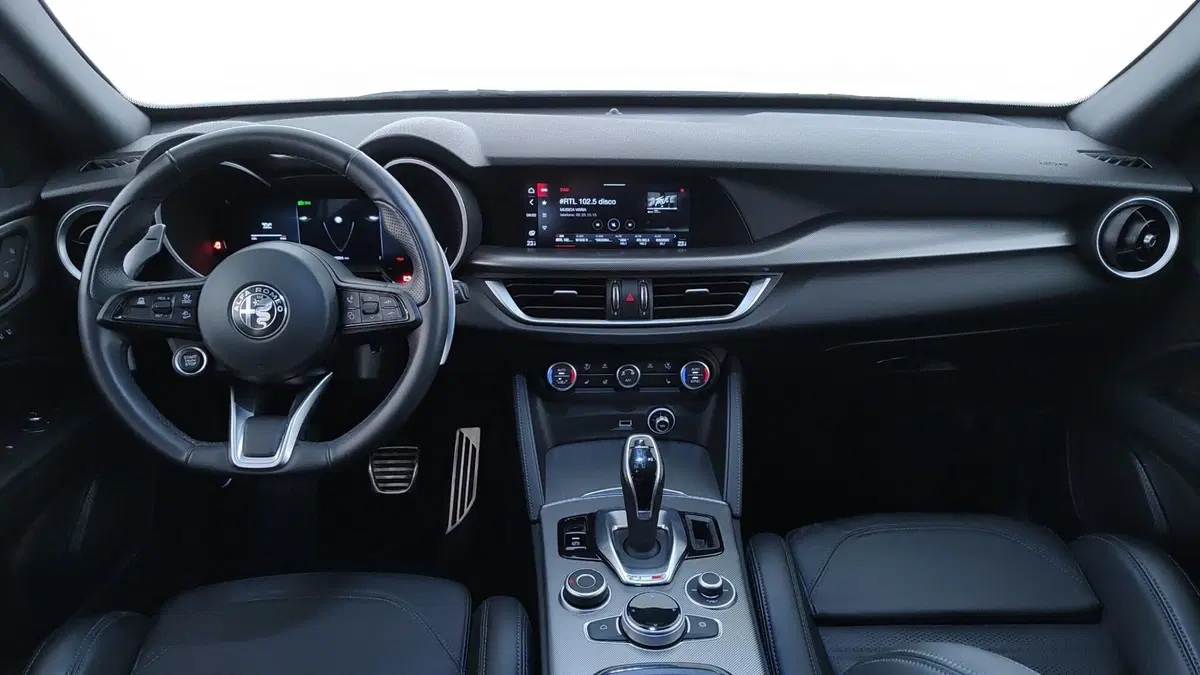 Alfa Romeo Stelvio usata a Perugia (18)