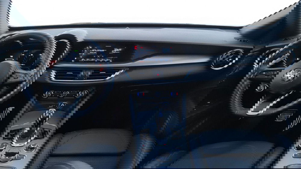 Alfa Romeo Stelvio usata a Perugia (18)