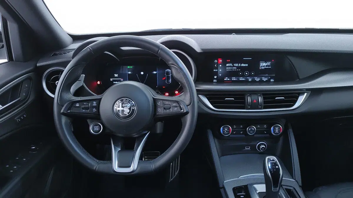 Alfa Romeo Stelvio usata a Perugia (19)