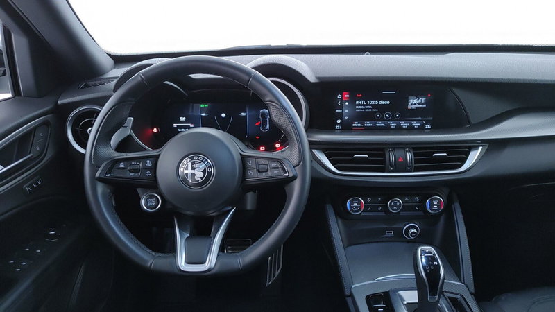 Alfa Romeo Stelvio usata a Perugia (19)