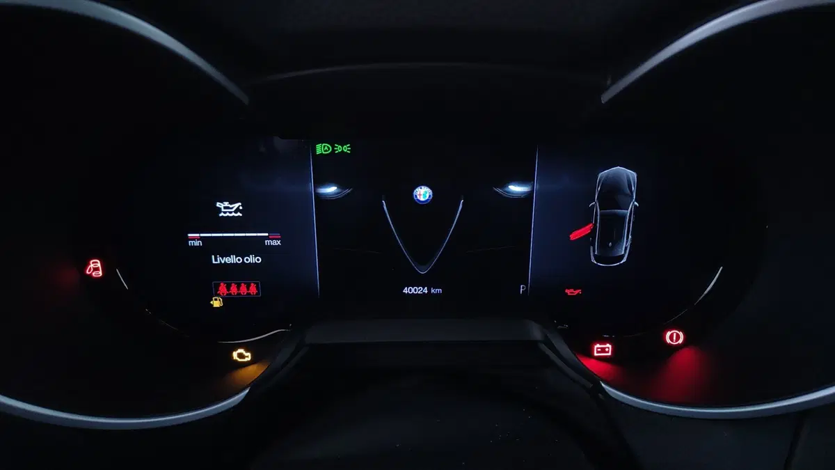 Alfa Romeo Stelvio usata a Perugia (20)