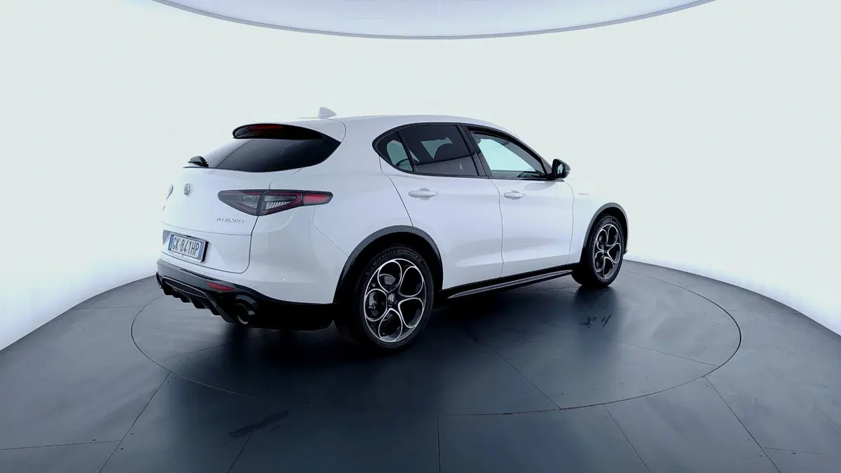 Alfa Romeo Stelvio usata a Perugia (5)