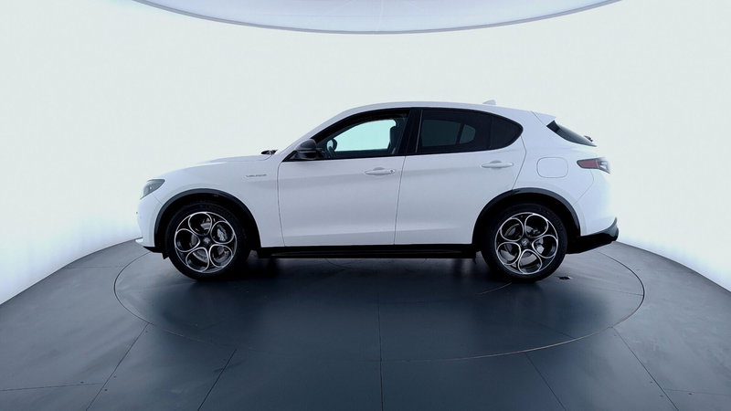 Alfa Romeo Stelvio usata a Perugia (8)