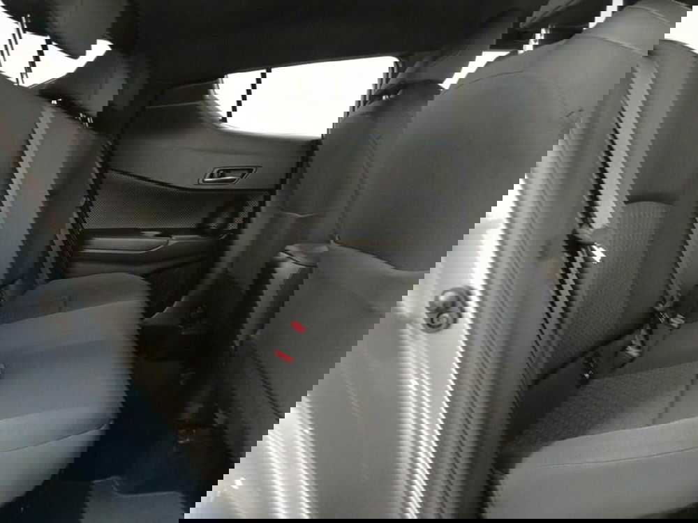 Toyota Toyota C-HR usata a Monza e Brianza (11)