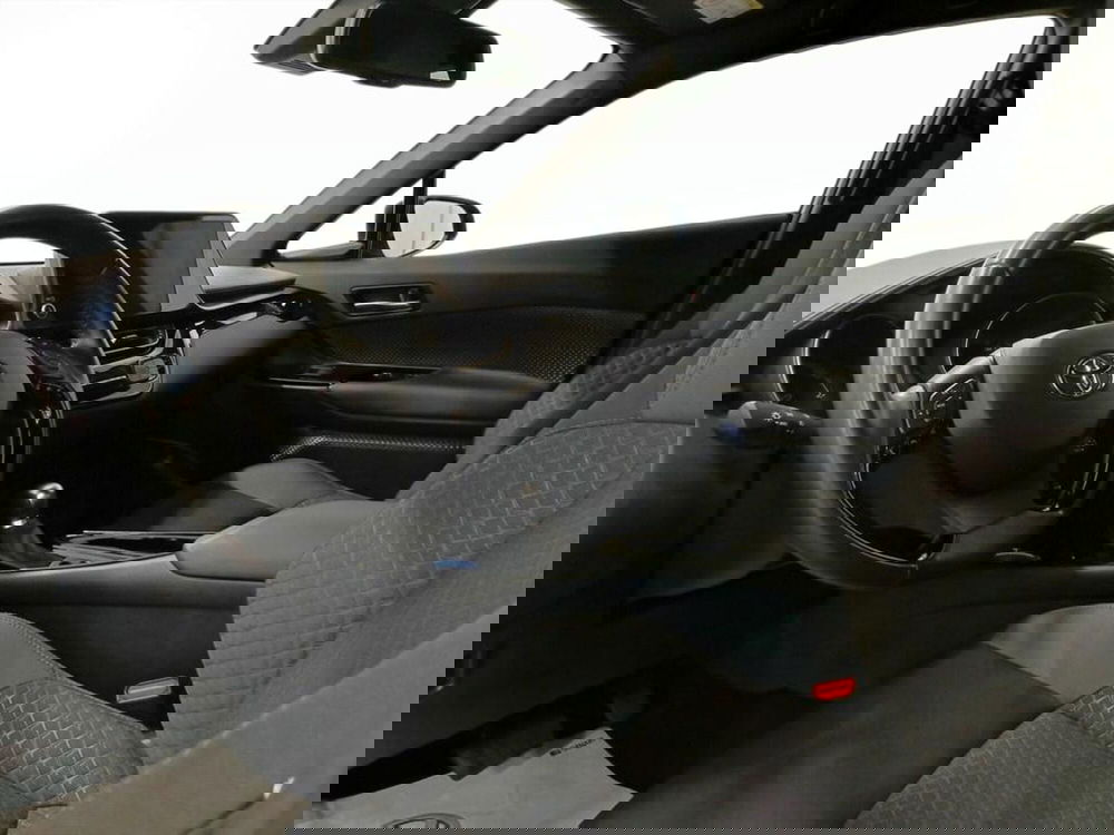 Toyota Toyota C-HR usata a Monza e Brianza (12)