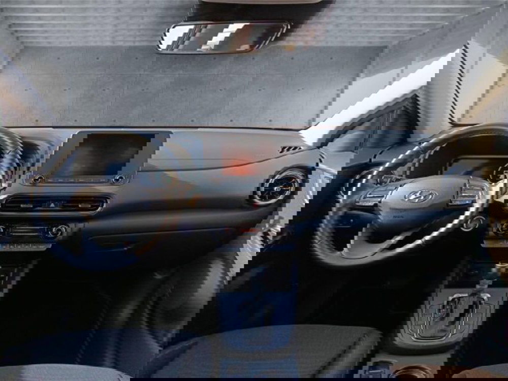 Hyundai Kona usata a Bari (13)