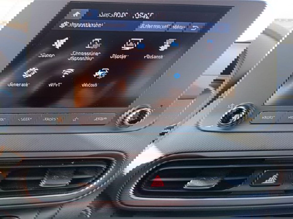 Hyundai Kona usata a Bari (18)