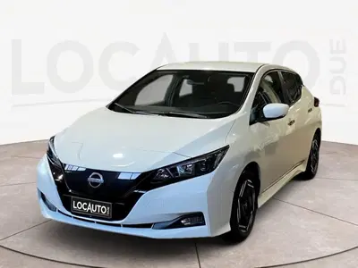 Nissan Leaf 40kWh N-Connecta 150cv del 2024 usata a Torino