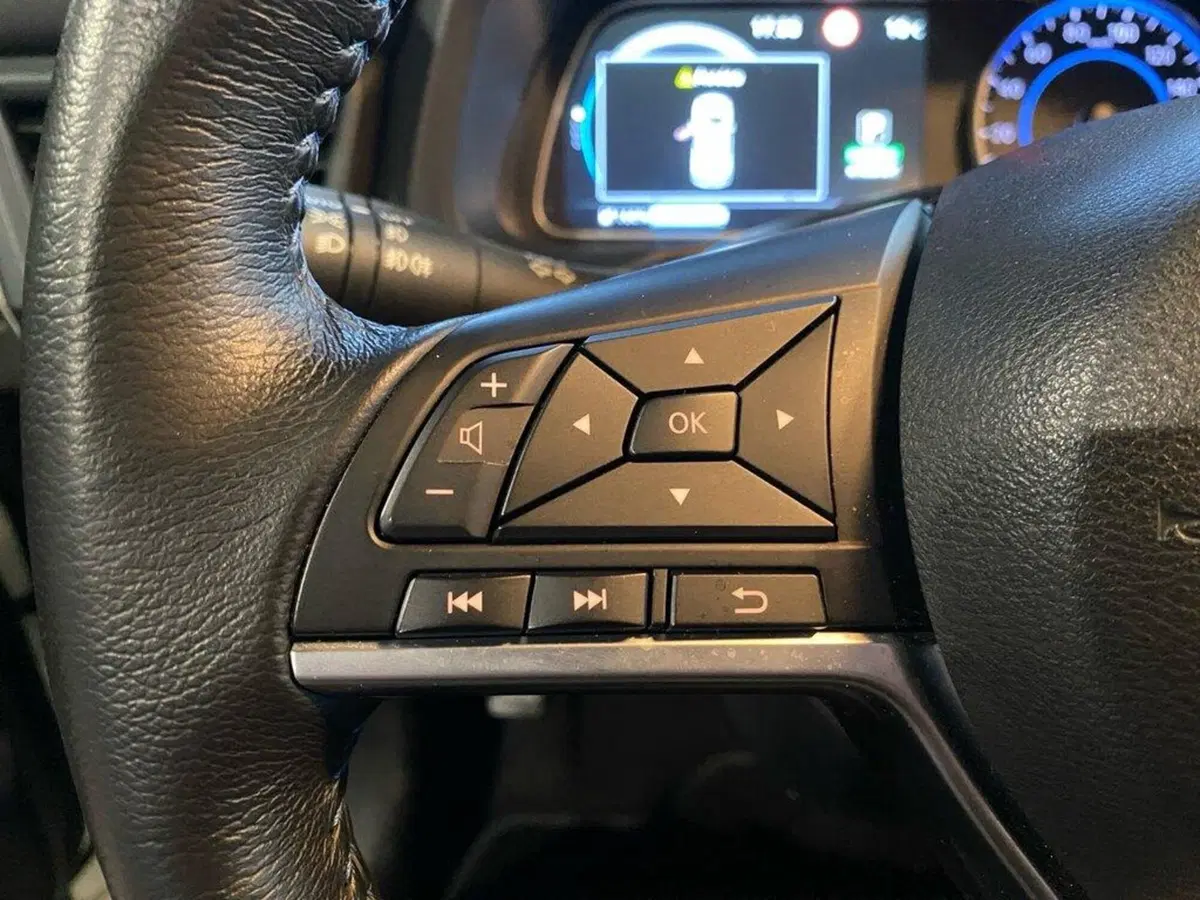 Nissan Leaf usata a Torino (13)