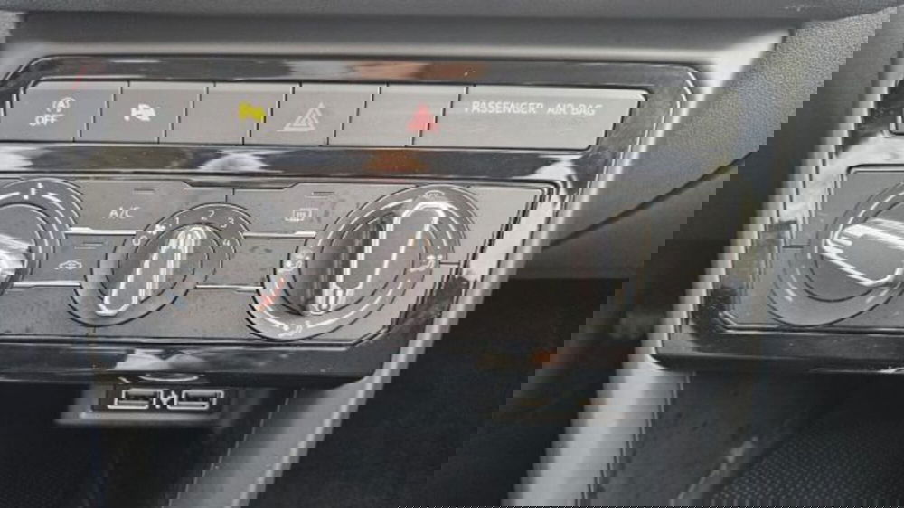 Volkswagen T-Cross nuova a Lucca (12)