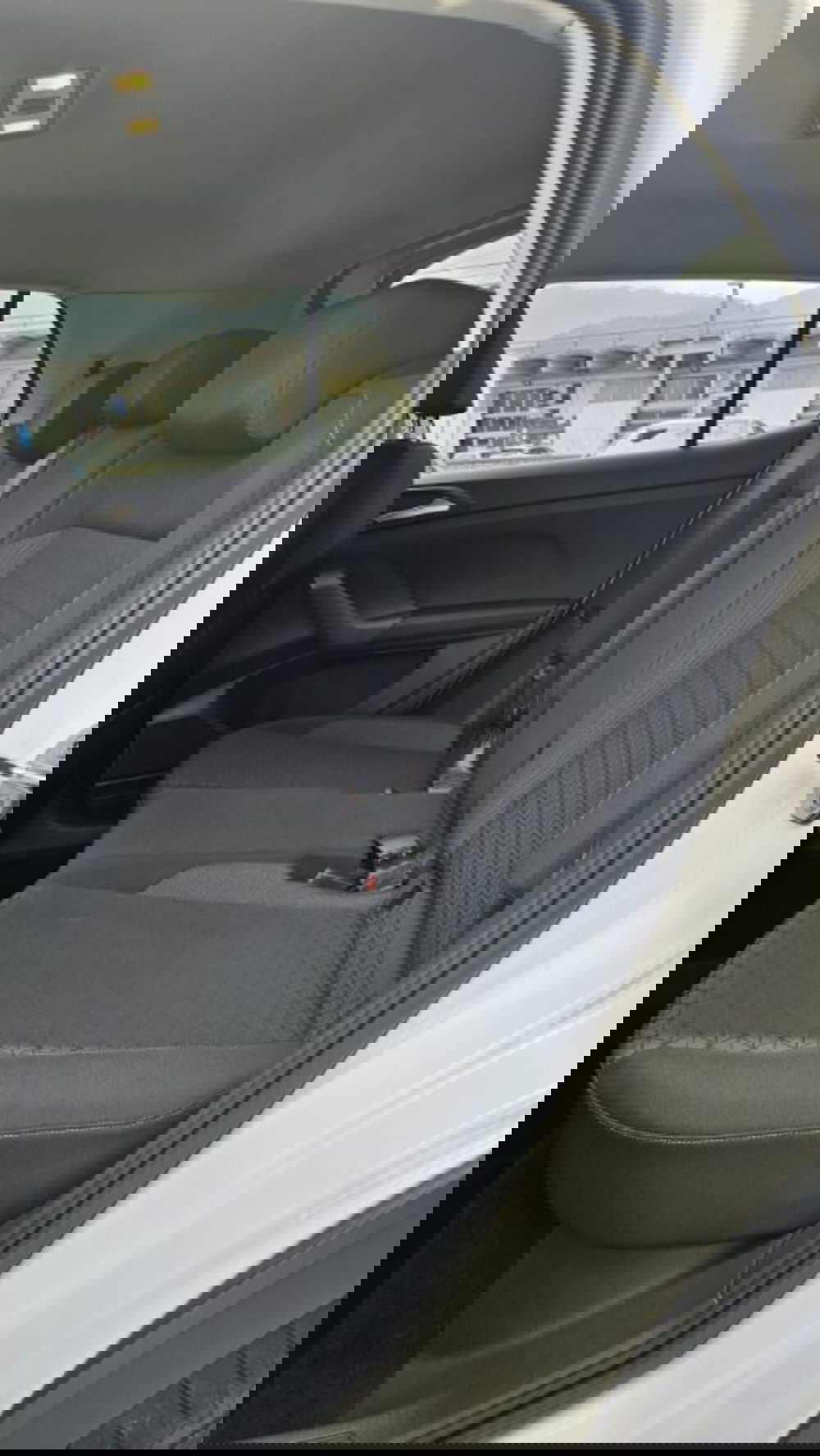 Volkswagen T-Cross nuova a Lucca (18)