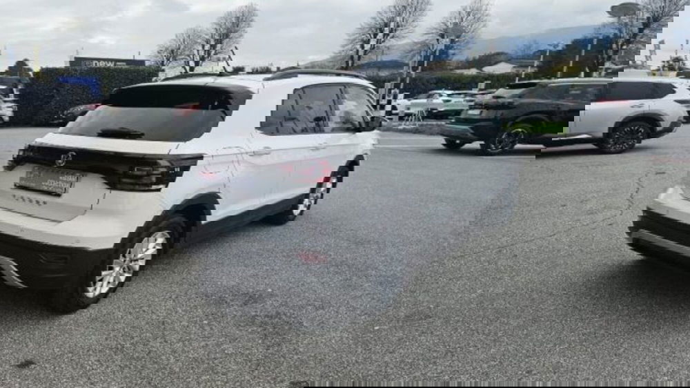 Volkswagen T-Cross nuova a Lucca (4)