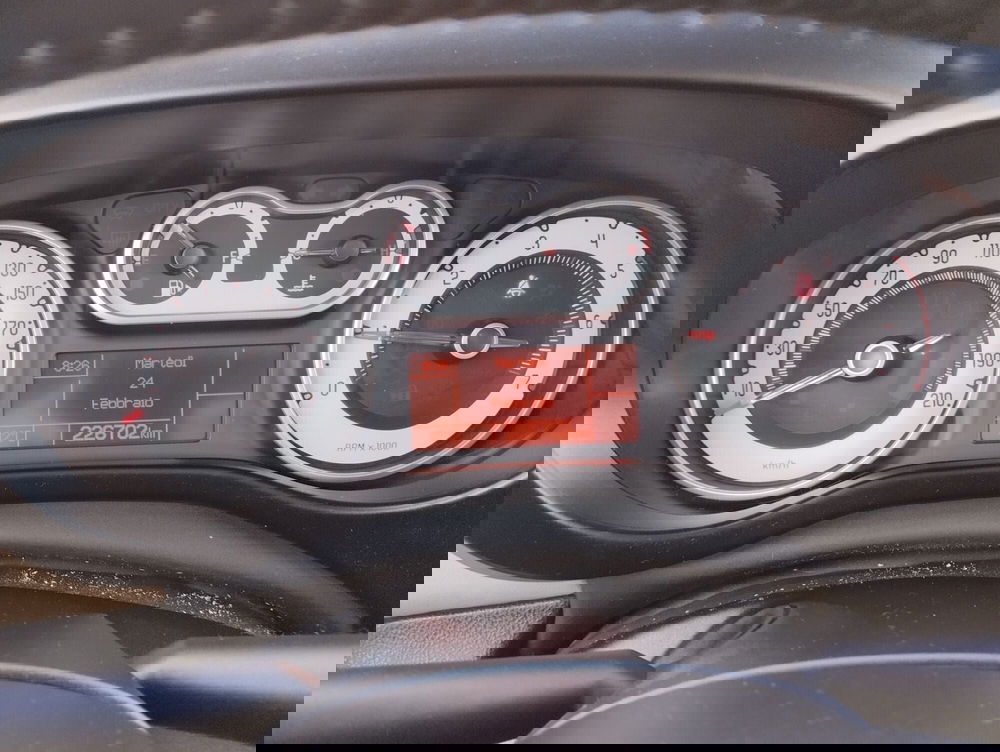 Fiat 500L usata a Asti (11)