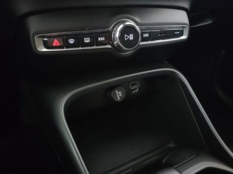 Volvo XC40 usata a Modena (18)