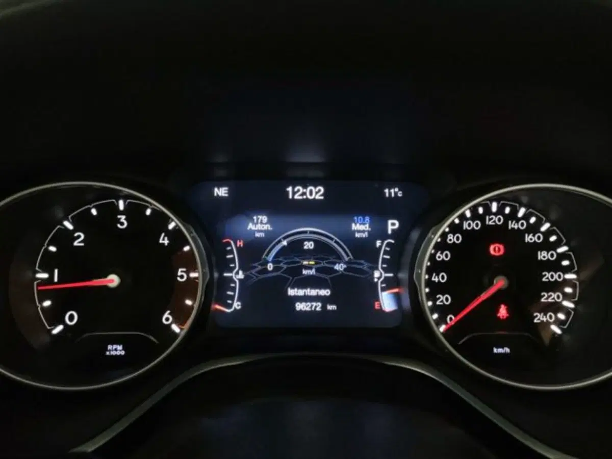 Jeep Compass usata a Modena (12)