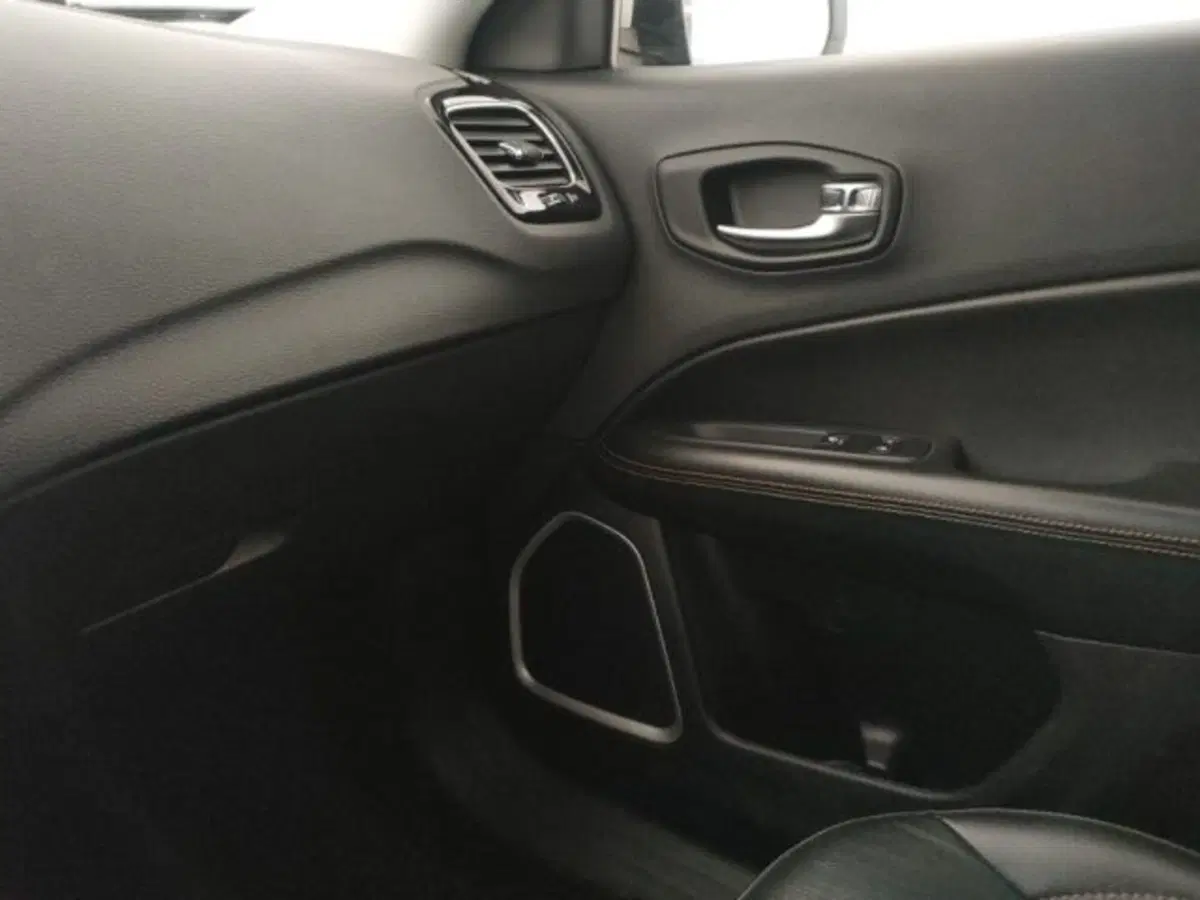 Jeep Compass usata a Modena (17)
