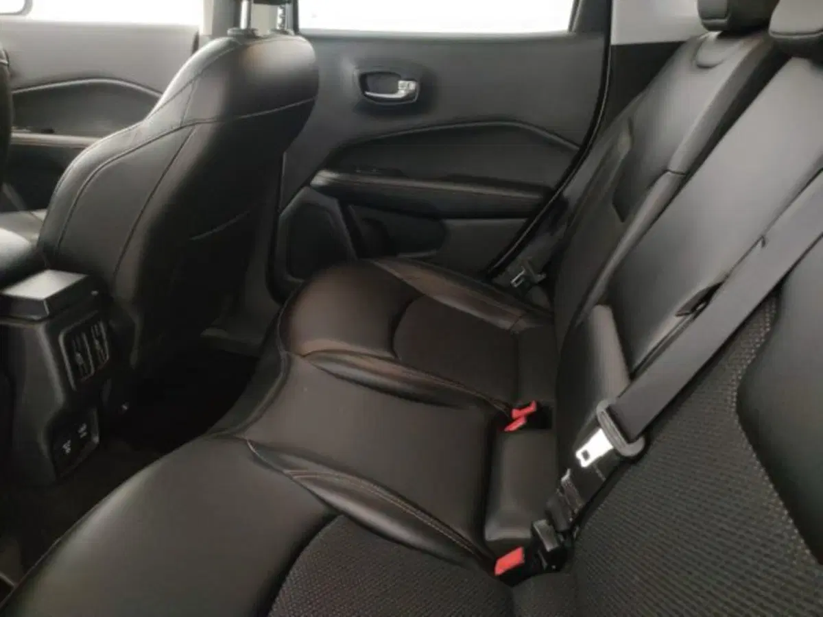 Jeep Compass usata a Modena (9)