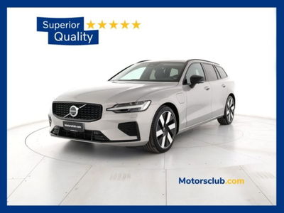 Volvo V60 T6 Recharge AWD Plug-in Hybrid R-design nuova a Modena