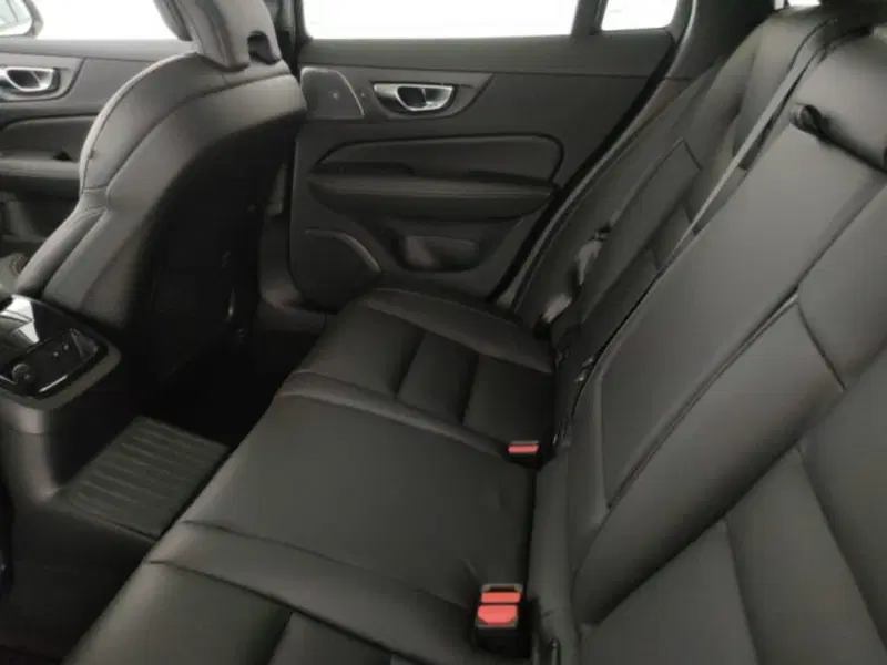 Volvo V60 usata a Modena (10)