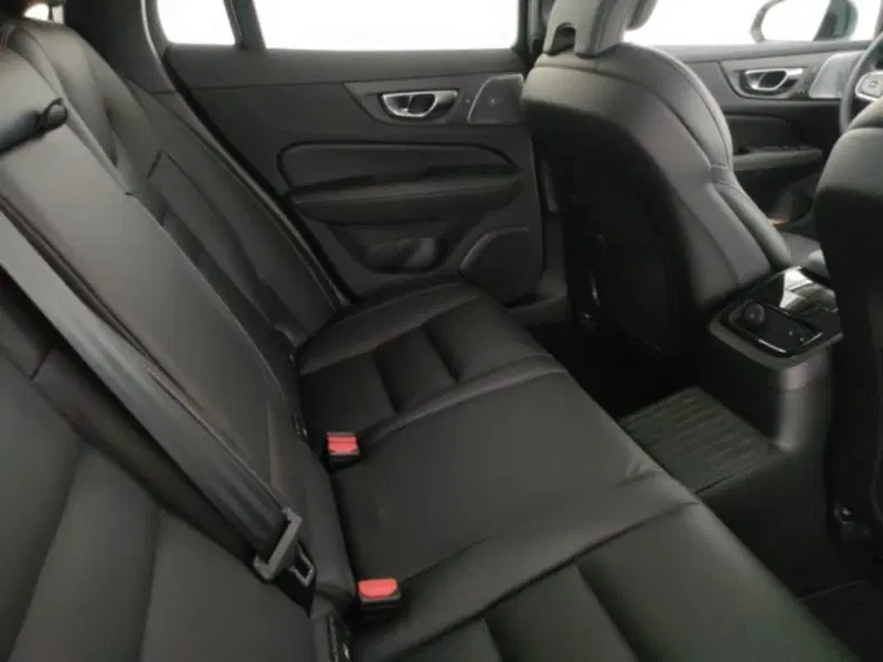 Volvo V60 usata a Modena (11)