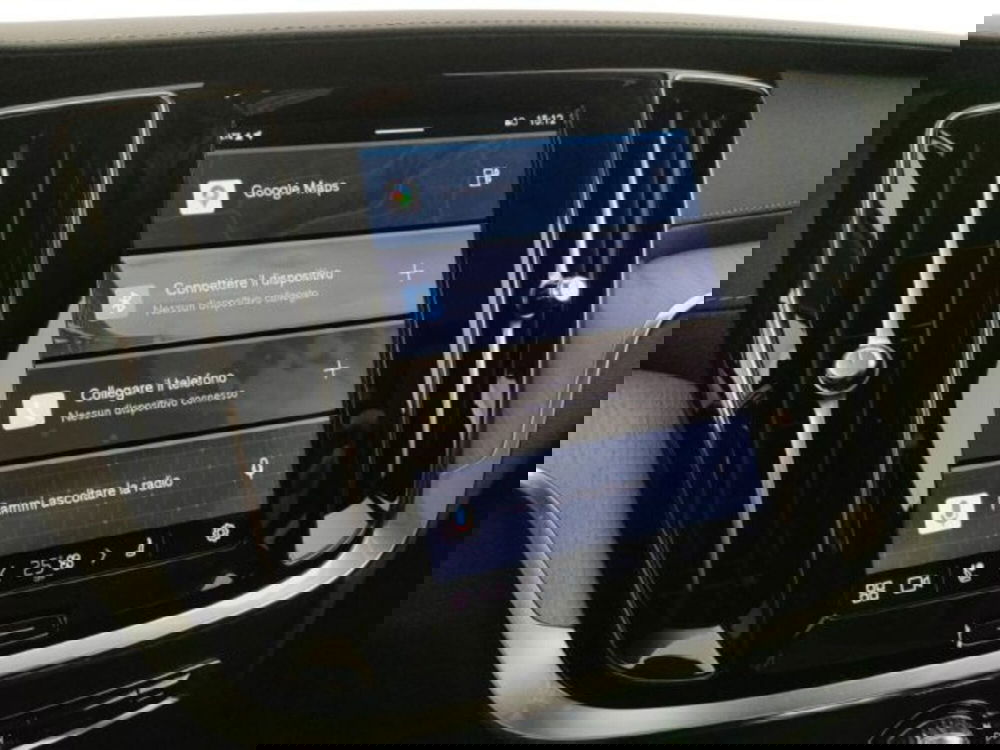 Volvo V60 nuova a Modena (14)