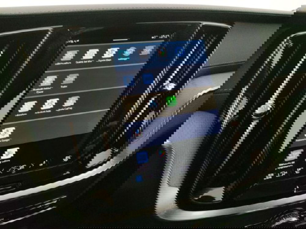 Volvo V60 nuova a Modena (15)