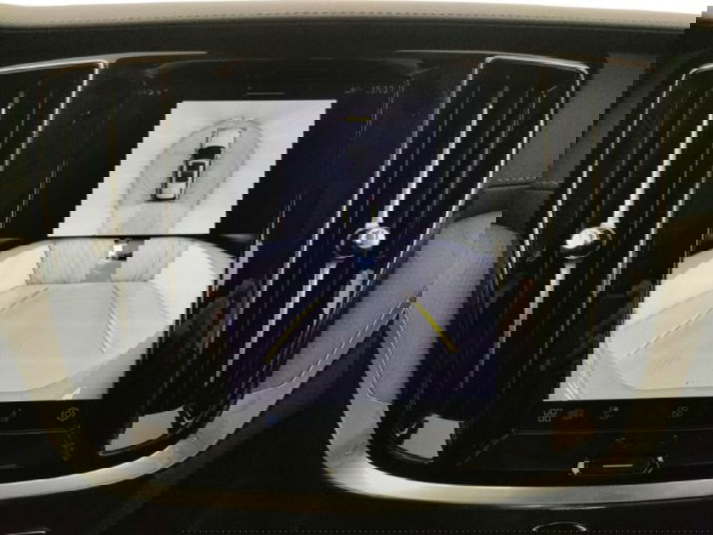 Volvo V60 nuova a Modena (16)