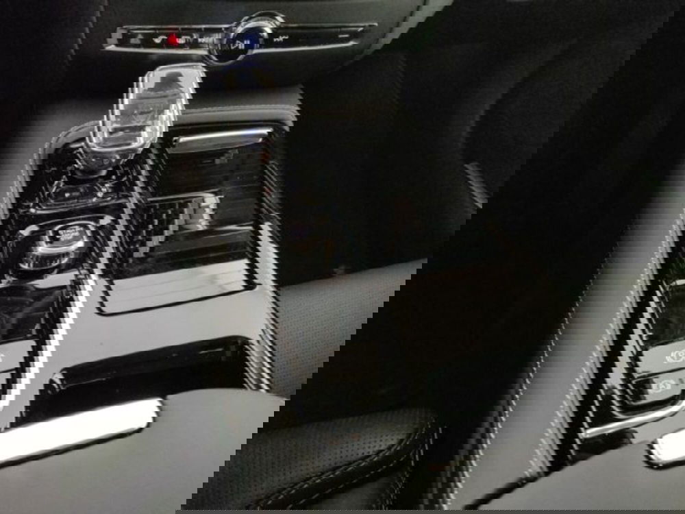 Volvo V60 nuova a Modena (19)