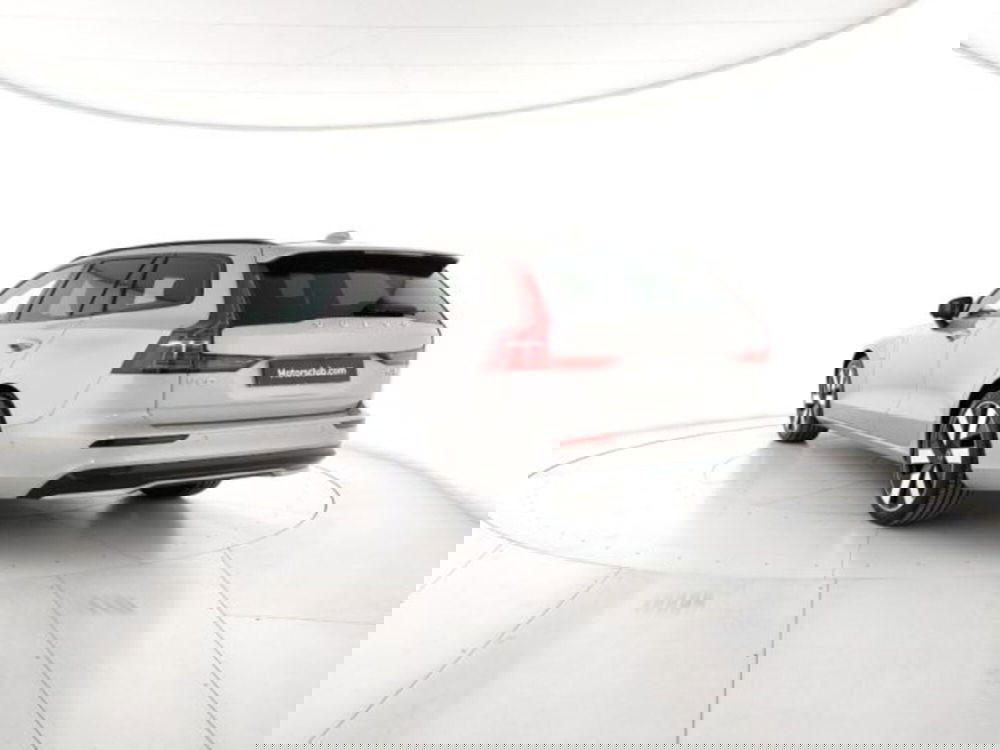 Volvo V60 nuova a Modena (3)