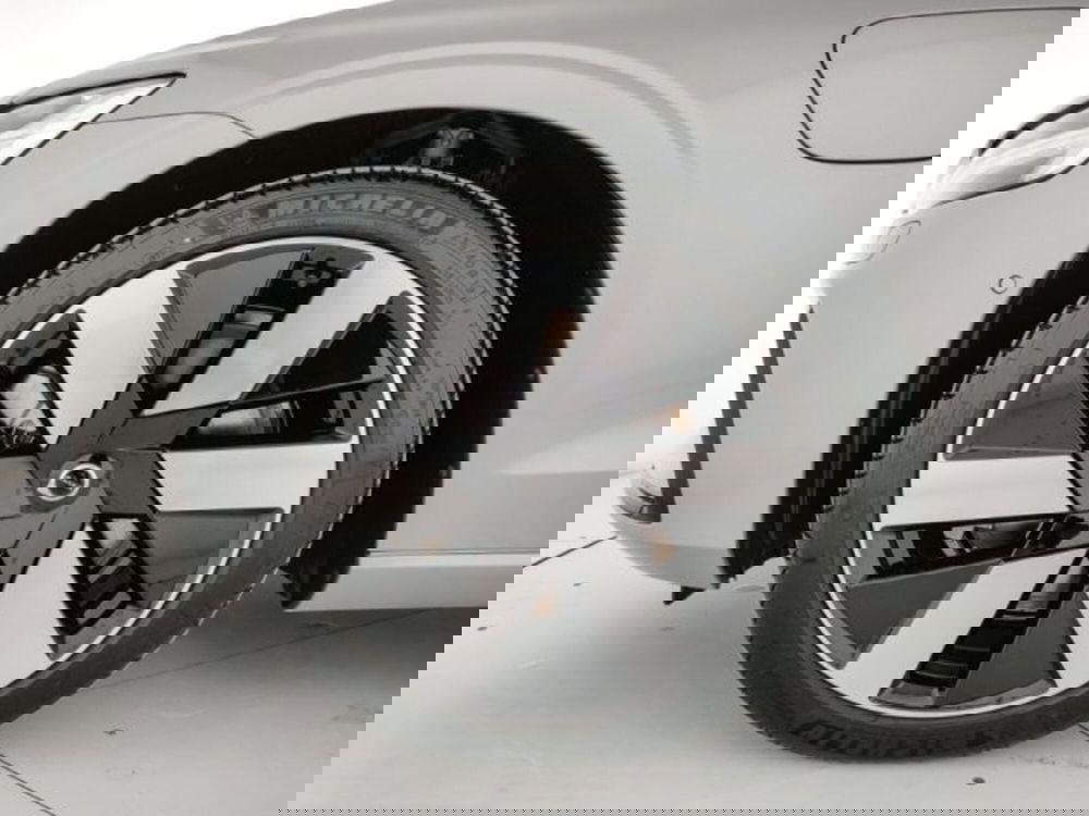 Volvo V60 nuova a Modena (8)