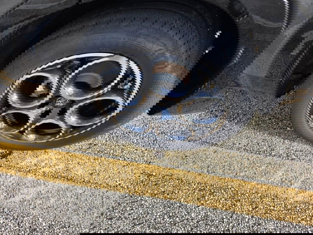 Alfa Romeo Tonale usata a Perugia (15)