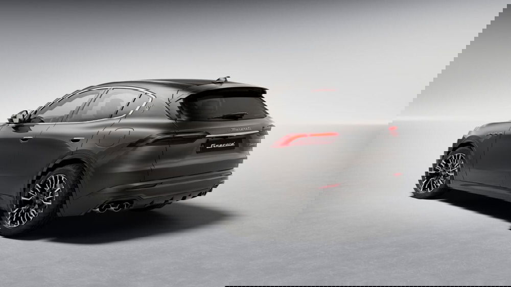 Maserati Grecale nuova a Perugia (2)