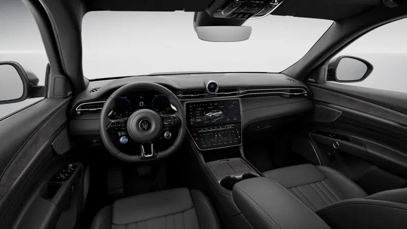 Maserati Grecale nuova a Perugia (5)
