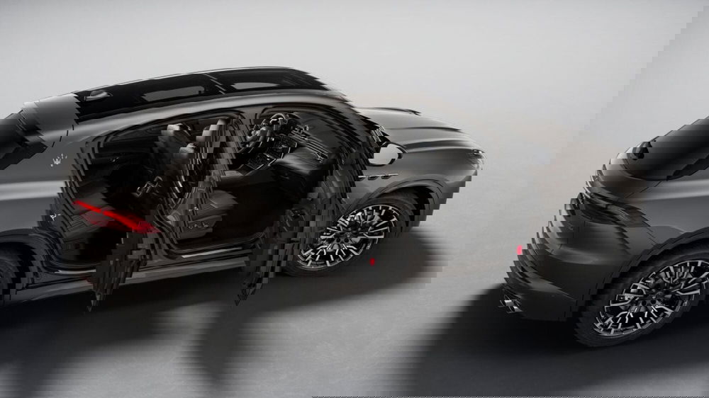 Maserati Grecale nuova a Perugia (8)