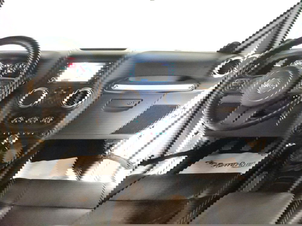 Jeep Wrangler usata a Teramo (16)