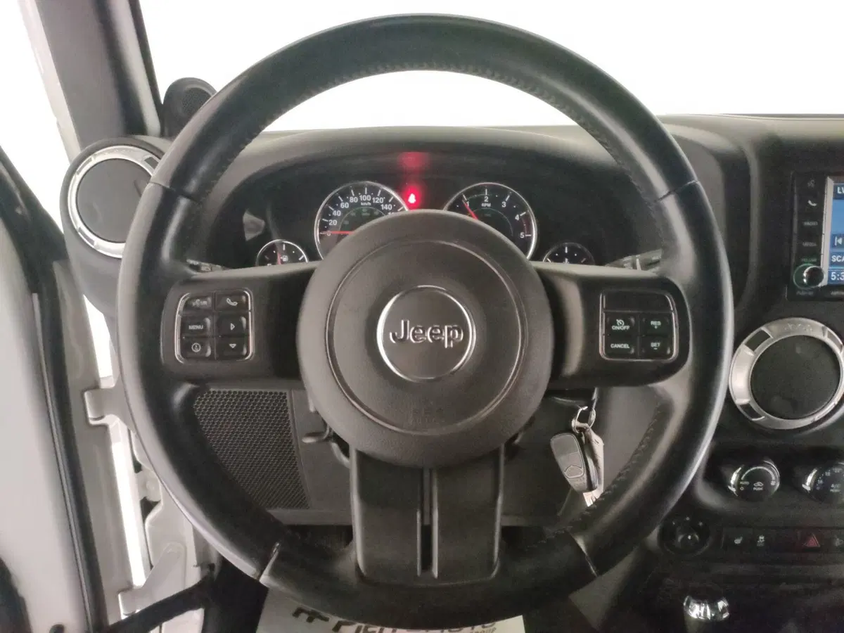 Jeep Wrangler usata a Teramo (17)