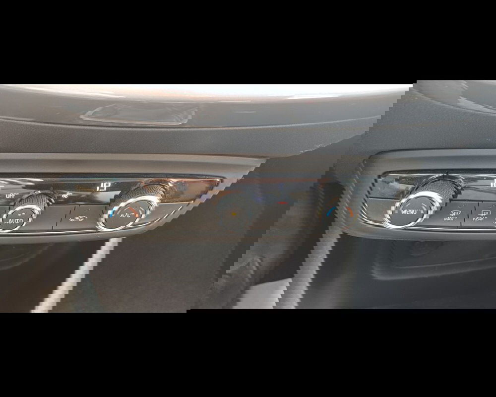 Opel Crossland X usata a Treviso (12)