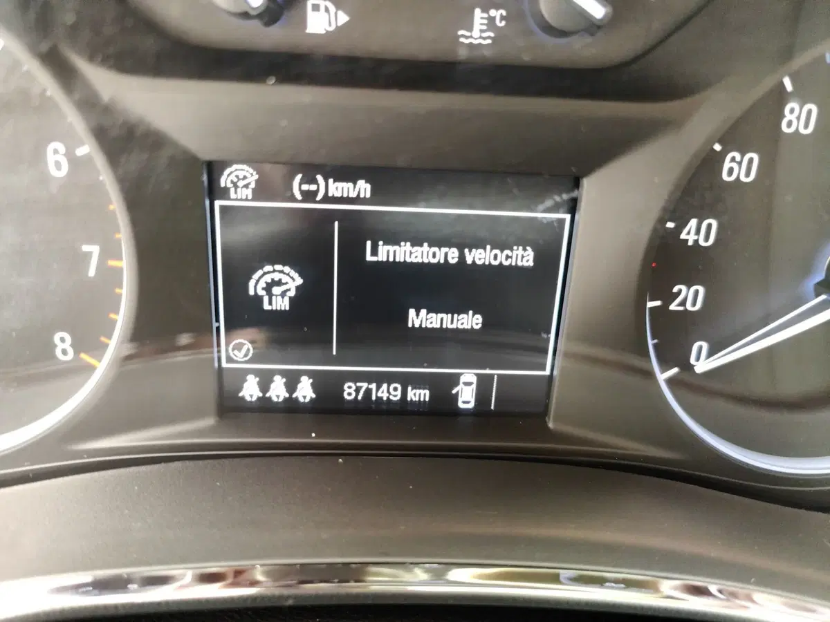 Opel Mokka usata a Como (10)