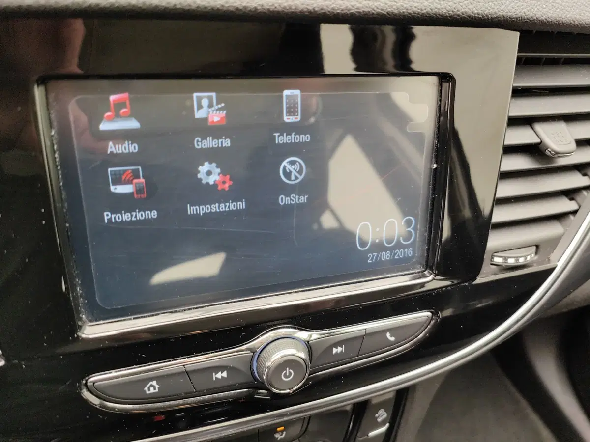 Opel Mokka usata a Como (12)