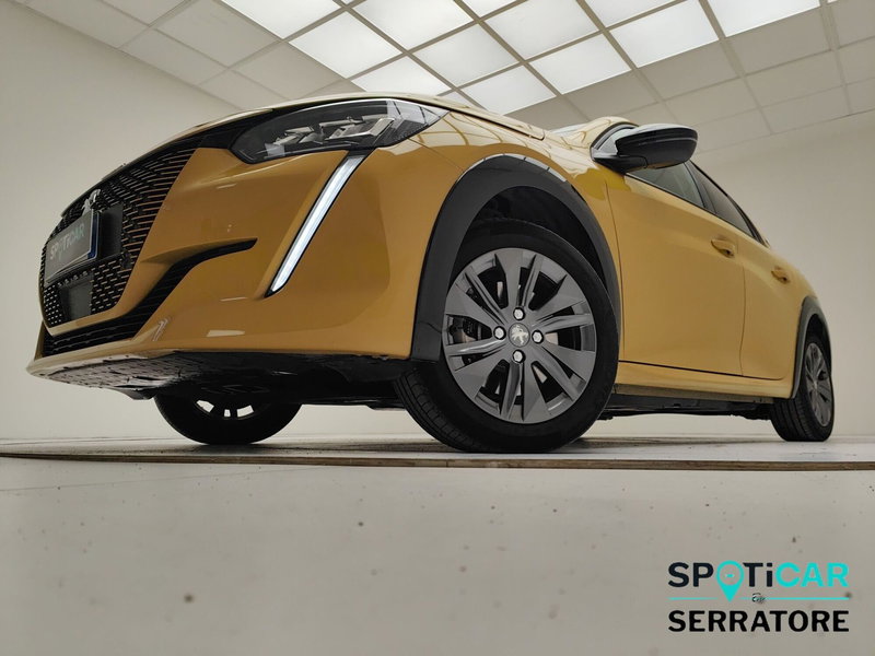 Peugeot 208 usata a Como (3)