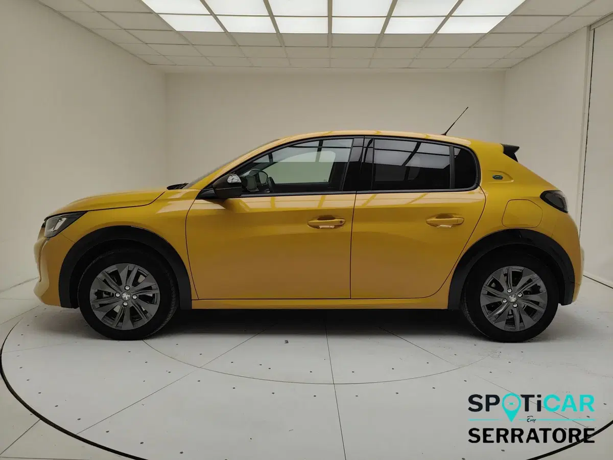 Peugeot 208 usata a Como (4)