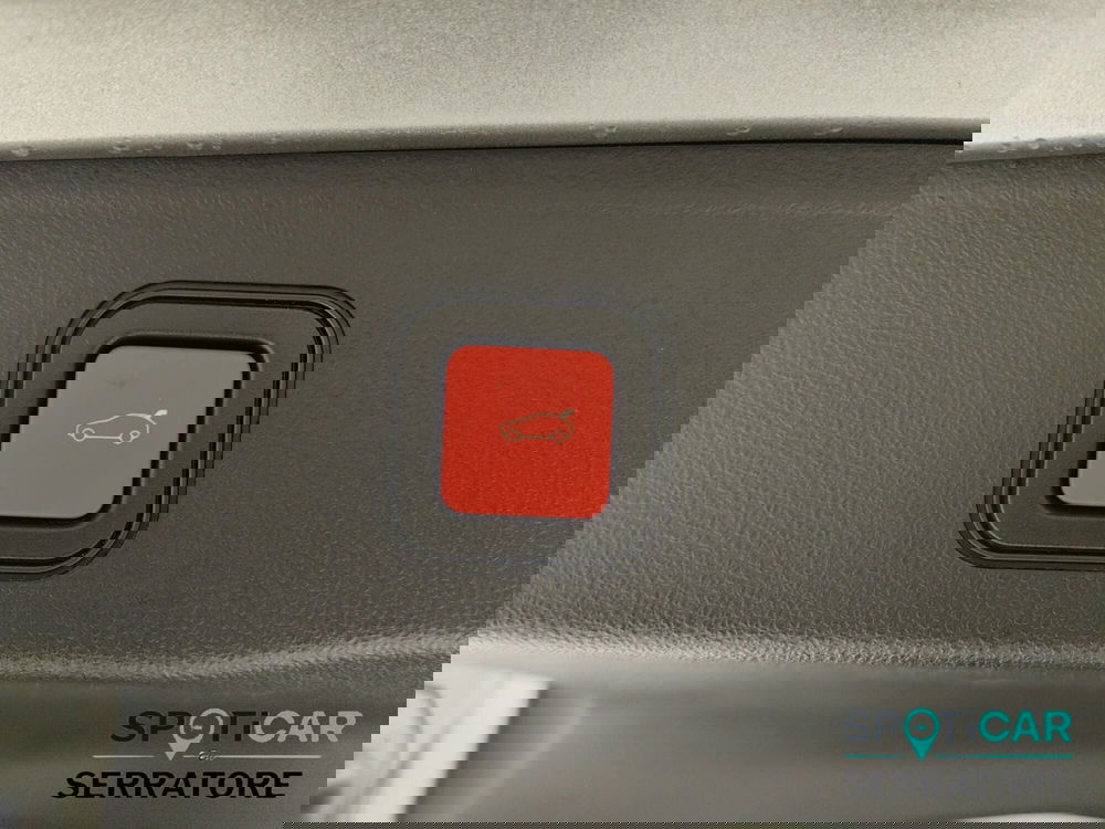 Jeep Avenger usata a Como (17)