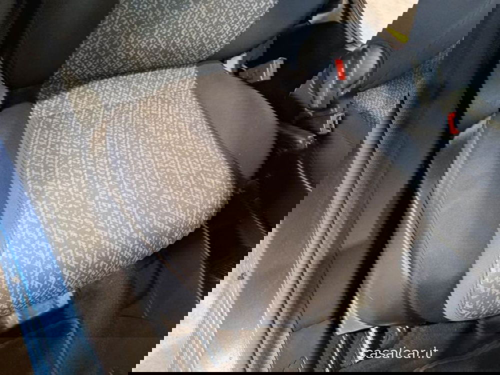 Lancia Ypsilon usata a Potenza (14)