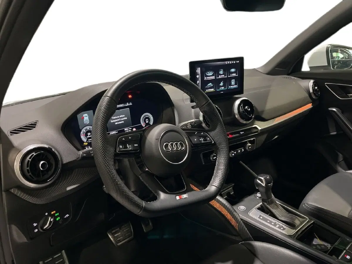 Audi Q2 usata a Torino (9)