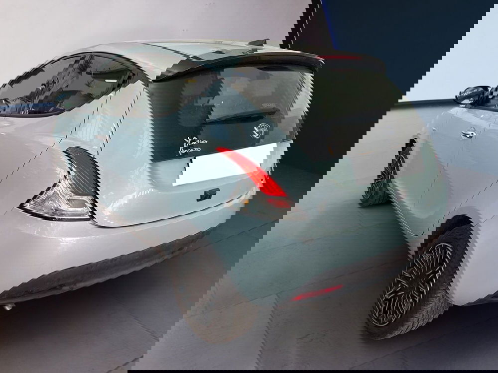 Lancia Ypsilon usata a Torino (4)