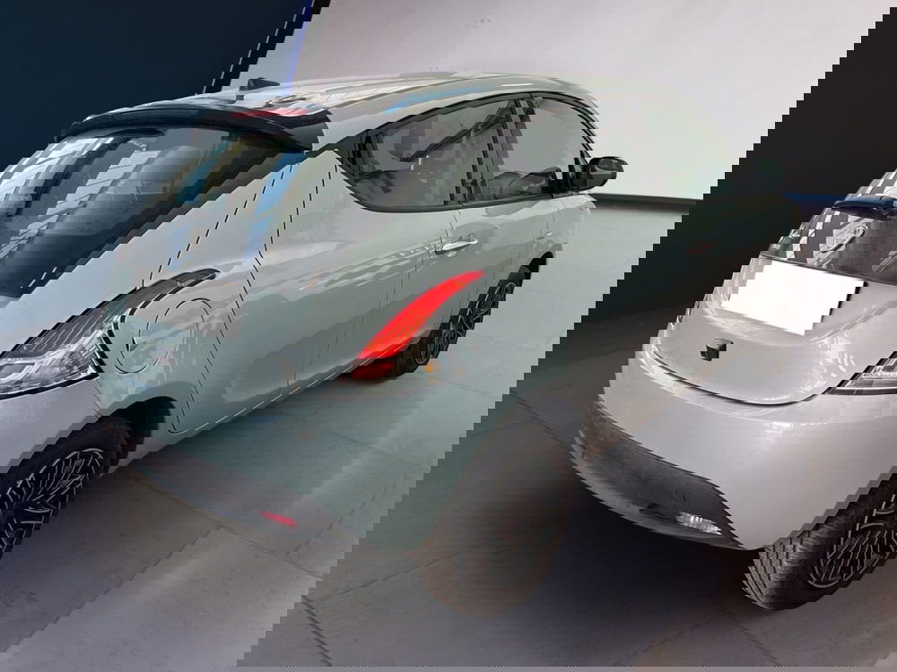 Lancia Ypsilon usata a Torino (6)