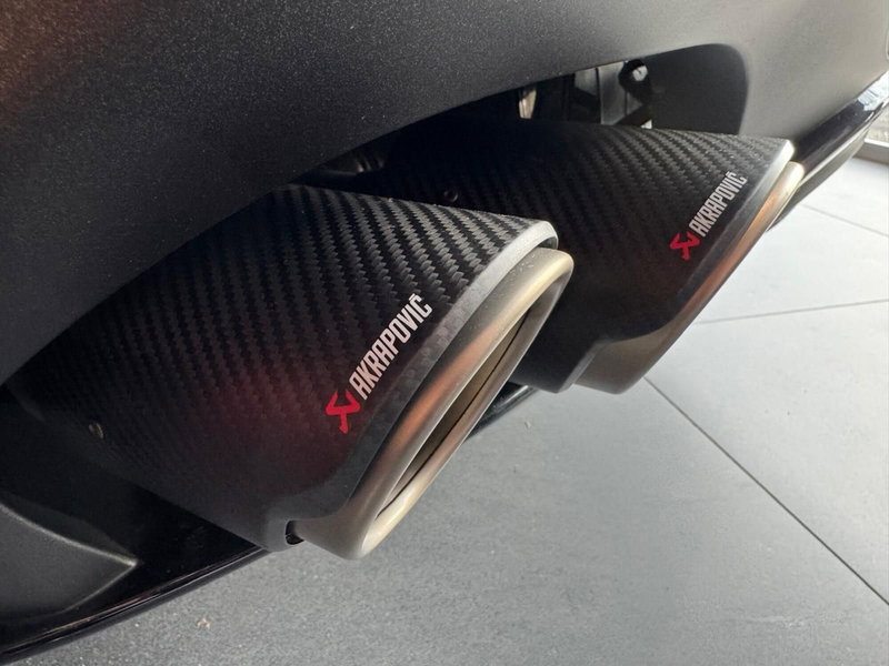Alfa Romeo Stelvio nuova a Milano (9)
