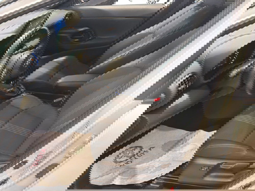 Toyota Yaris Cross usata a Catania (9)
