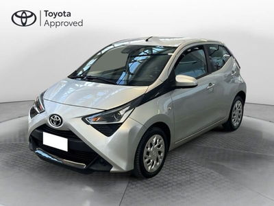 Toyota Aygo Connect 1.0 VVT-i 72 CV 5 porte x-play del 2020 usata a Bassano del Grappa