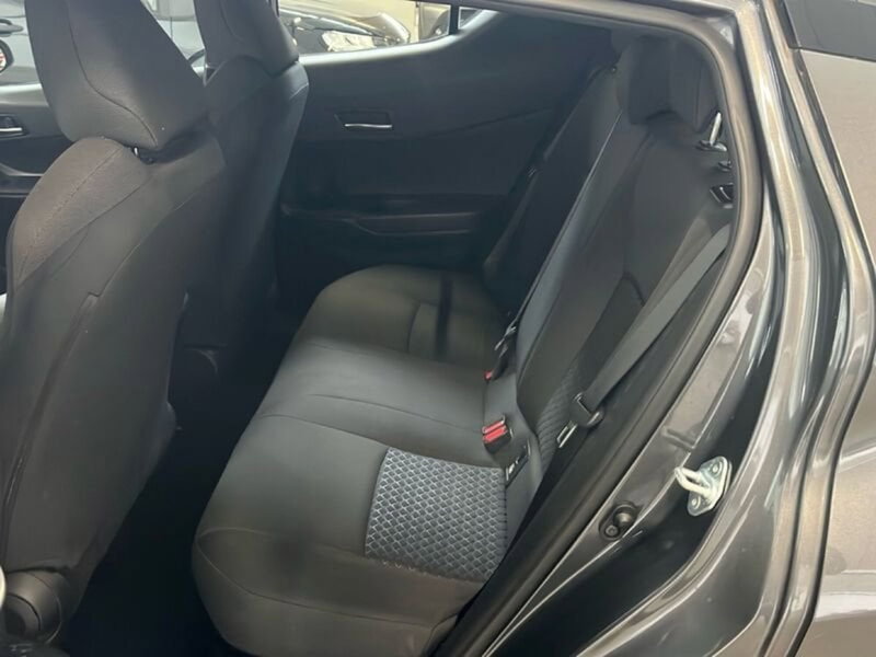 Toyota Toyota C-HR usata a Vicenza (10)